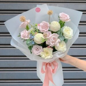 Bó hoa hồng tươi mix